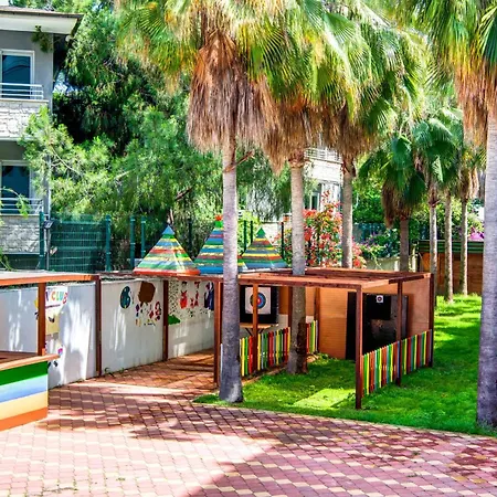 Ośrodek wypoczynkowy Bera Alanya 5*