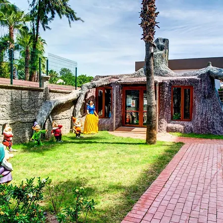 Bera Alanya 5*