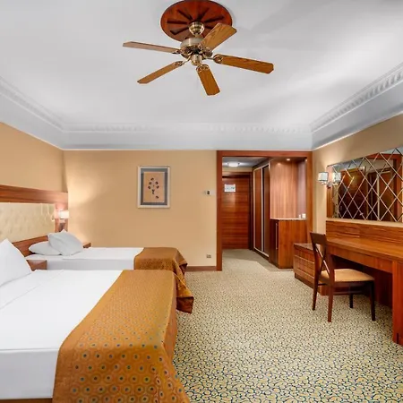 Bera Alanya אתר נופש