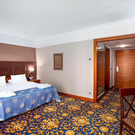 Bera Alanya 5*