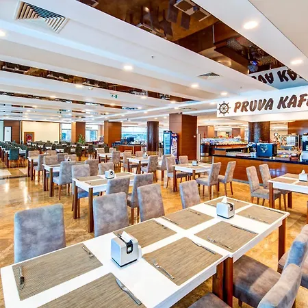 Bera Alanya אתר נופש