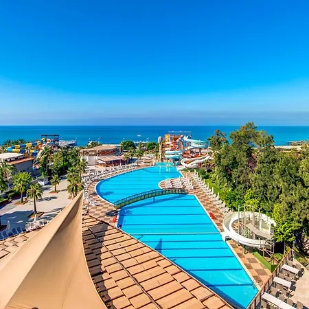 Bera Alanya 5* קונאקלי