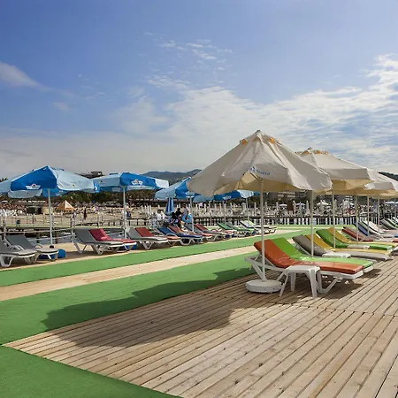 אתר נופש Bera Alanya קונאקלי