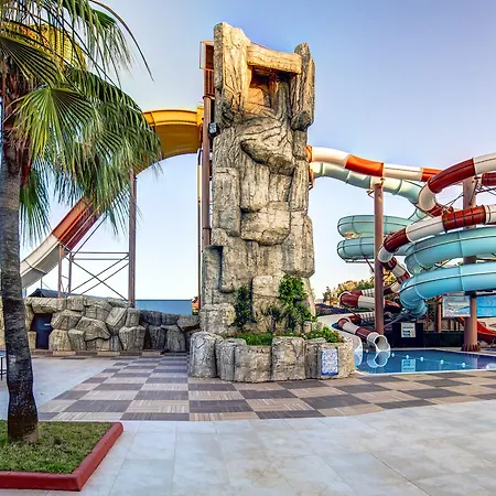 Bera Alanya 5* Konaklı